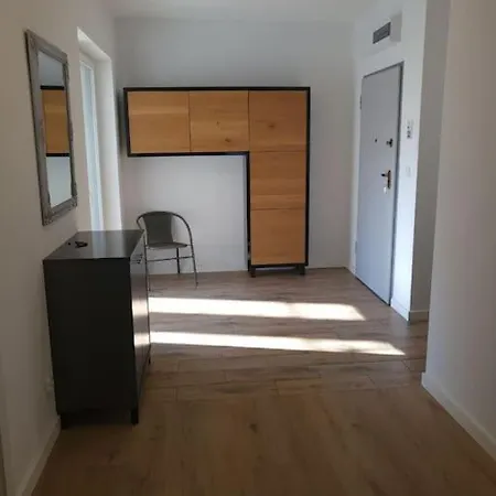 Duzy Apartament W Centrum - 3 Pokoje - Garaz Lägenhet Wrocław